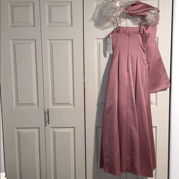 NEW David’s Bridal Rose Quartz Beaded Dress - Picture 2 of 3